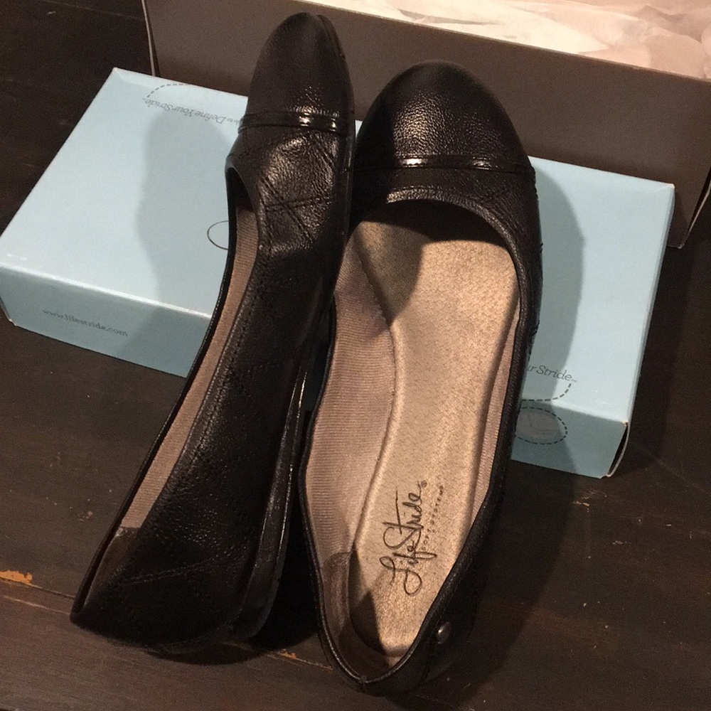 Black shoes worn once or twice